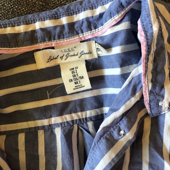 Button down top - Picture 2 of 2